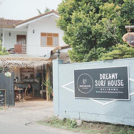 Dreamy Surf House Hotel Weligama Ngoại thất bức ảnh