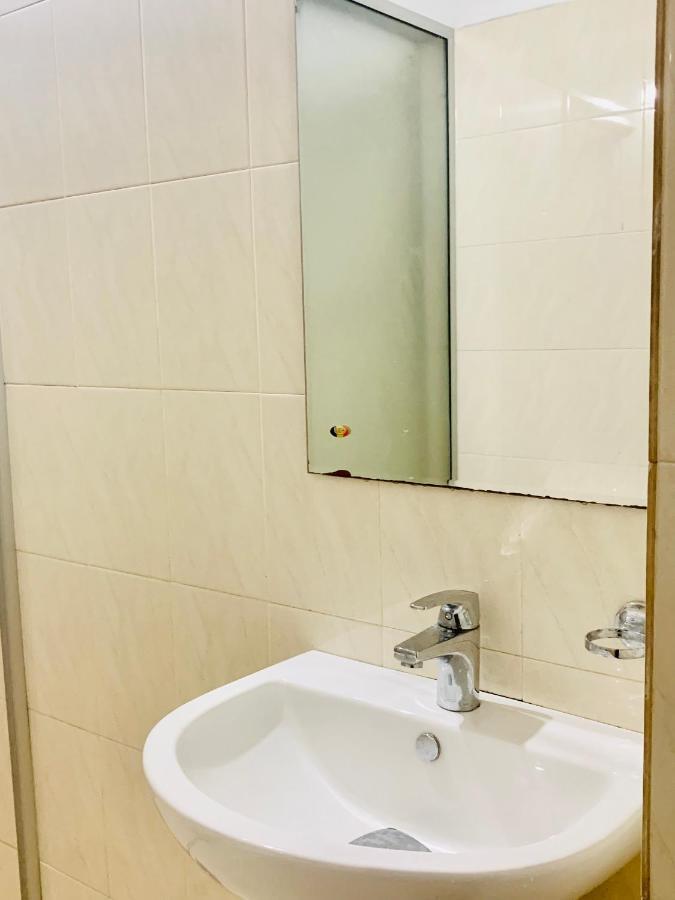 Dreamy Surf House Hotel Weligama Ngoại thất bức ảnh